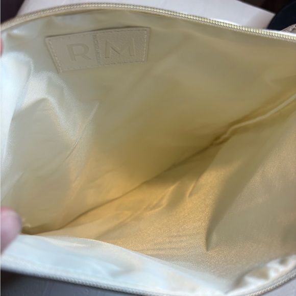 Rachel Miriam Winter White Clutch Bag Purse $148 Retail - New in Sealed Package - Picture 3 of 6